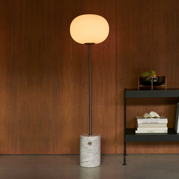 Floor Lamp Globe – A Versatile Fixture That Can Enhance the Look of Your Space