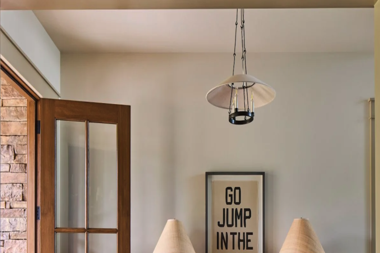 Enhance Your Foyer with a Stunning Pendant Light